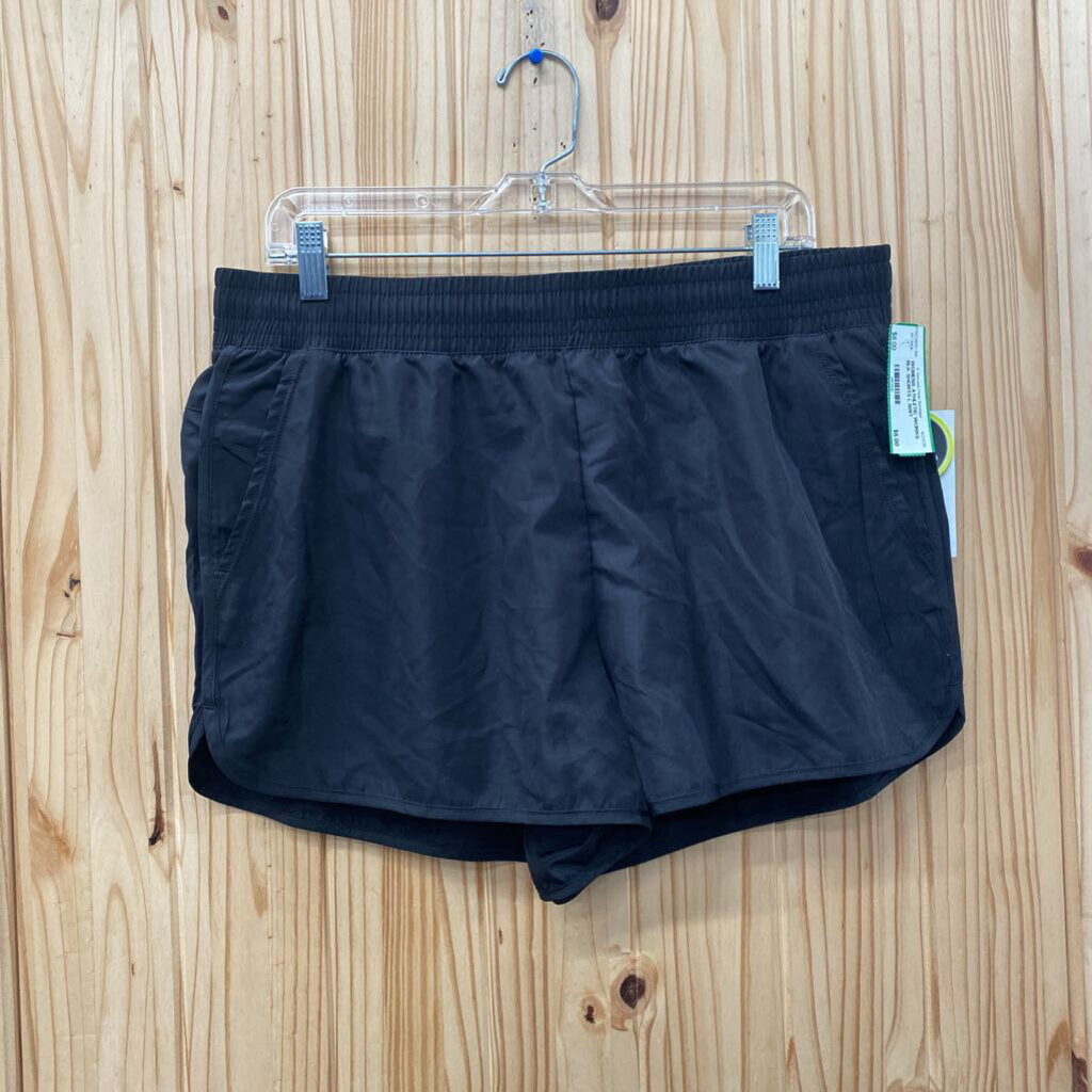 WOMENS ATHLETIC WORKS BLK SHORTS L NWT