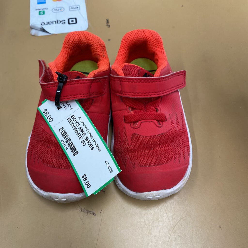 BOYS NIKE SHOES RED/WHITE 5C