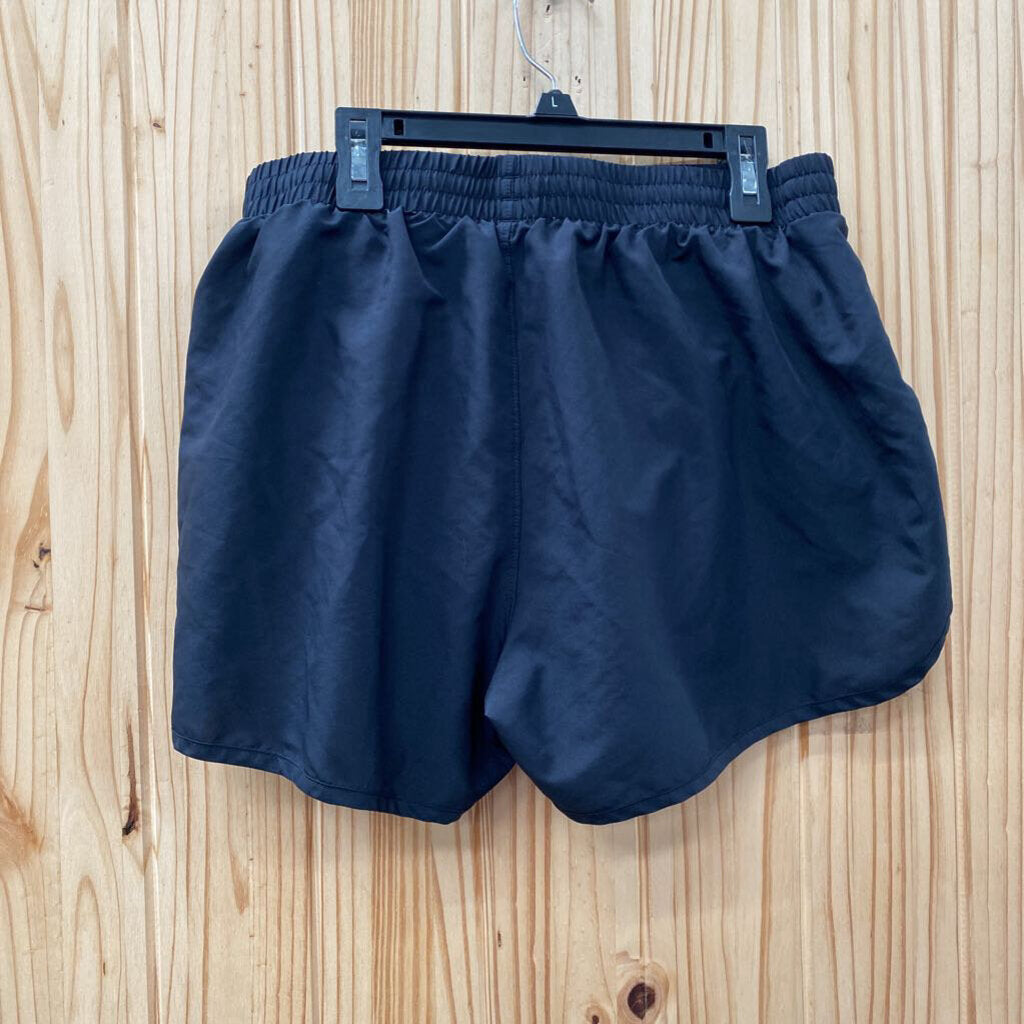 WOMENS UNDER ARMUR SHORTS BLK M