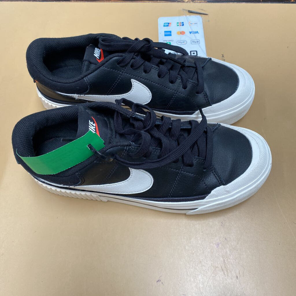 WOMENS NIKE SHOES BLK/WHITE 8