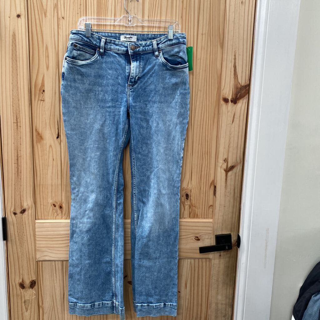WOMENS WRANGLER RETRO LT DENIM FLARE JEANS 31