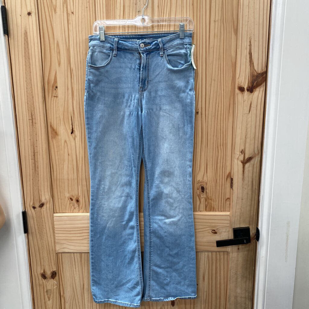 WOMENS OLD NAVY LT DENIM WOW FLARE JEANS 4