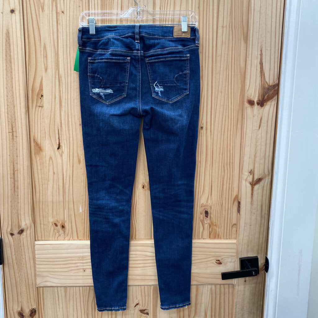 WOMENS AMERICAN EAGLE DK DENIM DIST. JEANS 4 REGULAR