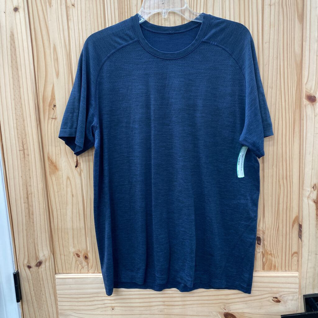 MENS LULULEMON BLUE SHIRT L