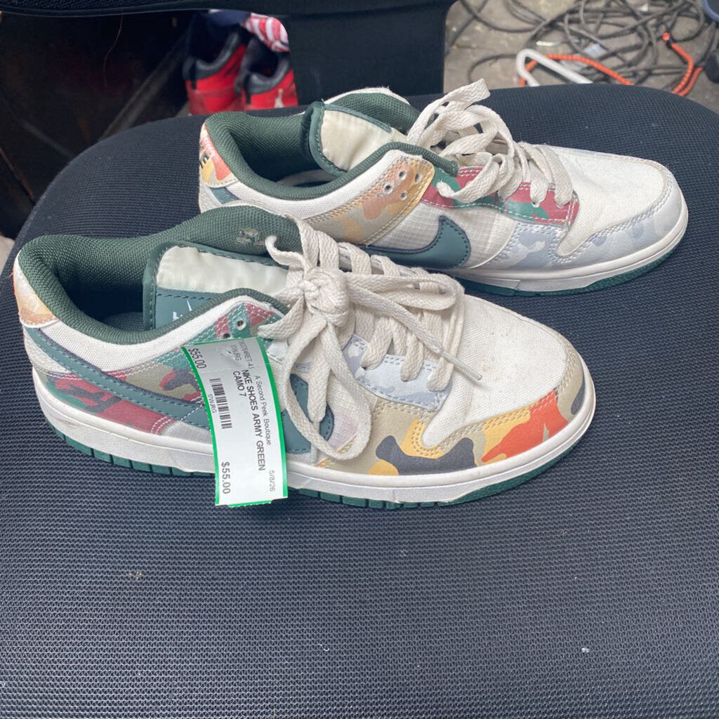 NIKE SHOES ARMY GREEN CAMO 7