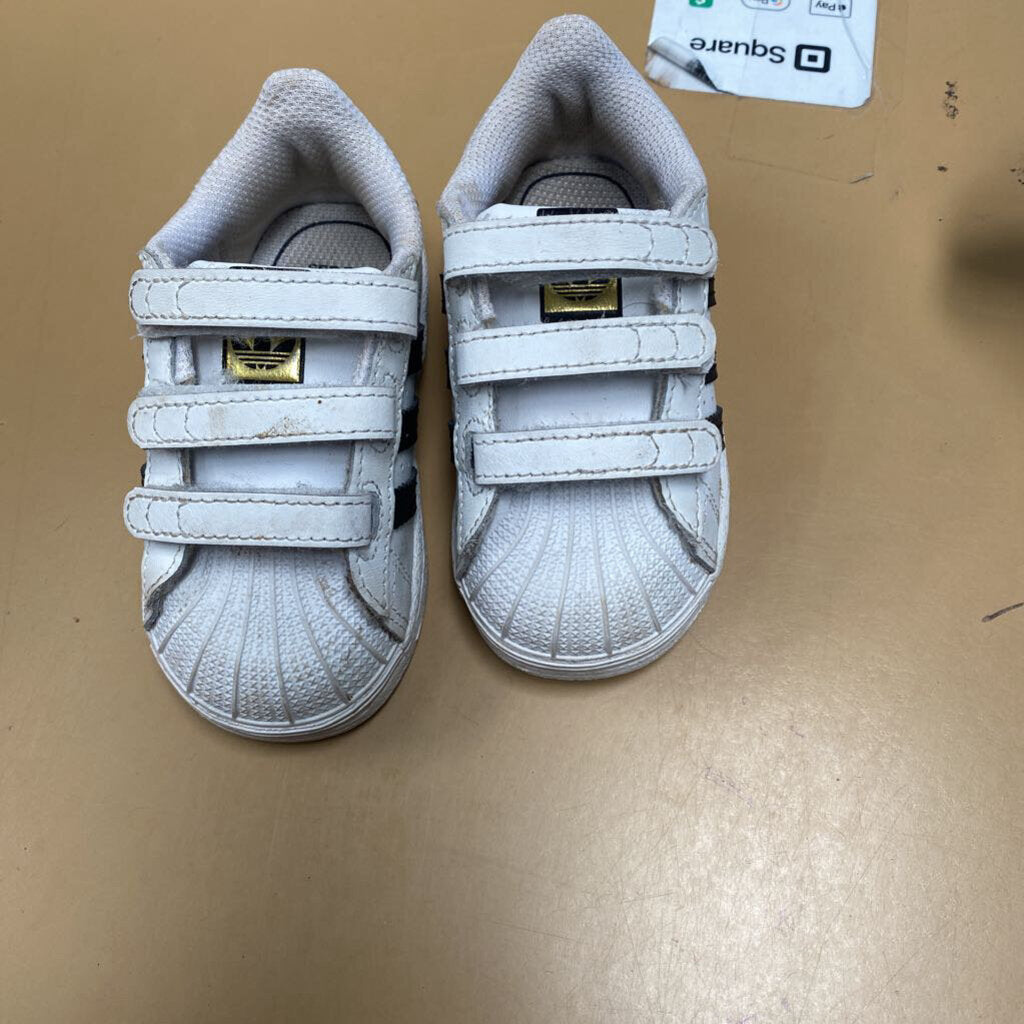 ADIDAS SHOES BLK/WHITE 5 1/2K