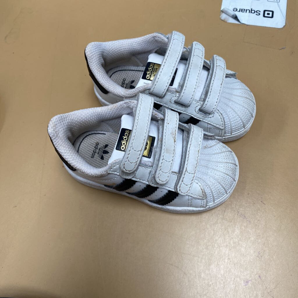 ADIDAS SHOES BLK/WHITE 5 1/2K
