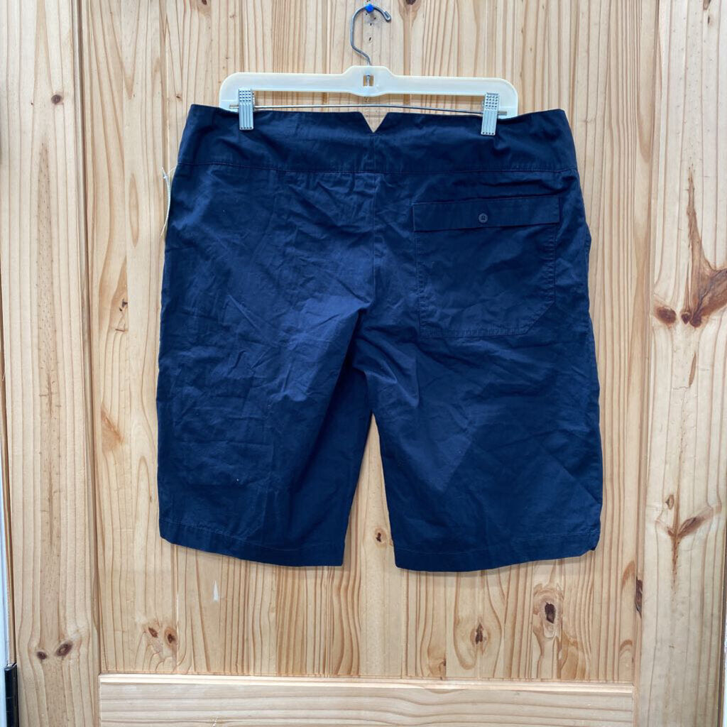 WOMENS NIKE SHORTS NAVY BLUE/WHITE L NWT