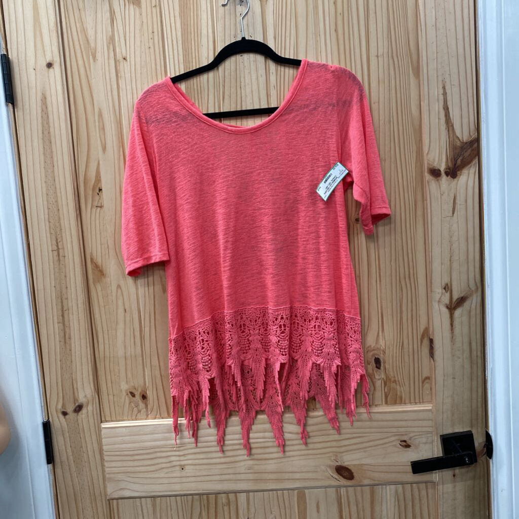 WOMENS DAY TRIP CORAL CASUAL TOP L NWT