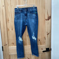 WOMENS BUCKLE BLACK DENIM DIST. JEANS 28