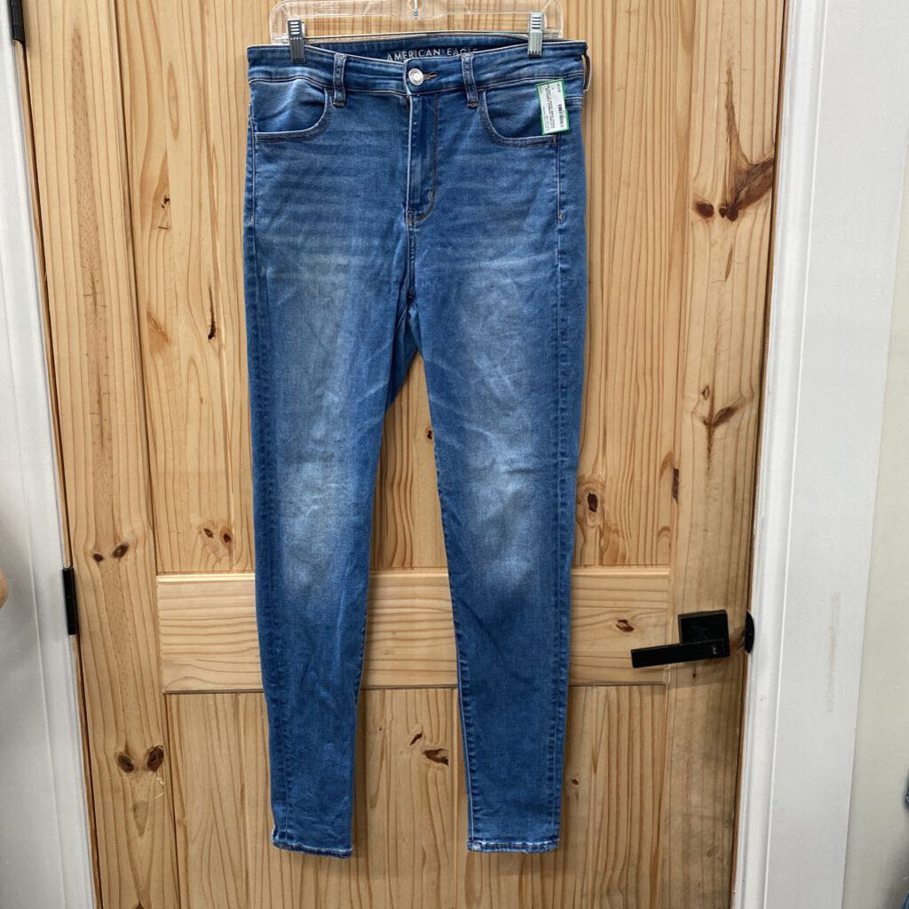WOMENS AMERICAN EAGLE DENIM JEANS 12 LONG