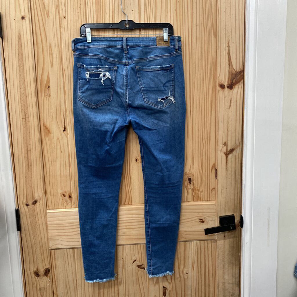 WOMENS AMERICAN EAGLE DENIM DIST. JEANS 12 REGULAR