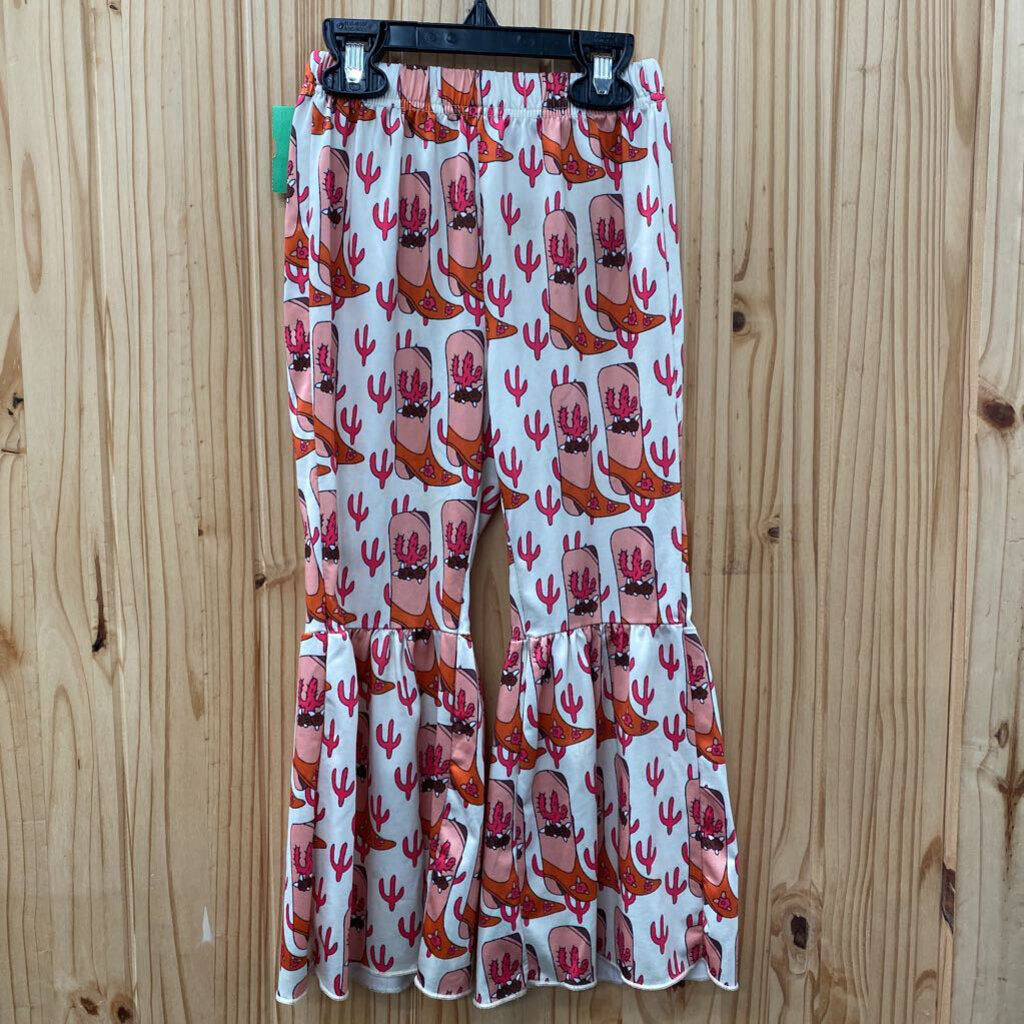 GIRLS IVORY BELL BOTTOMS PANTS W/BOOTS 110 4T/5T