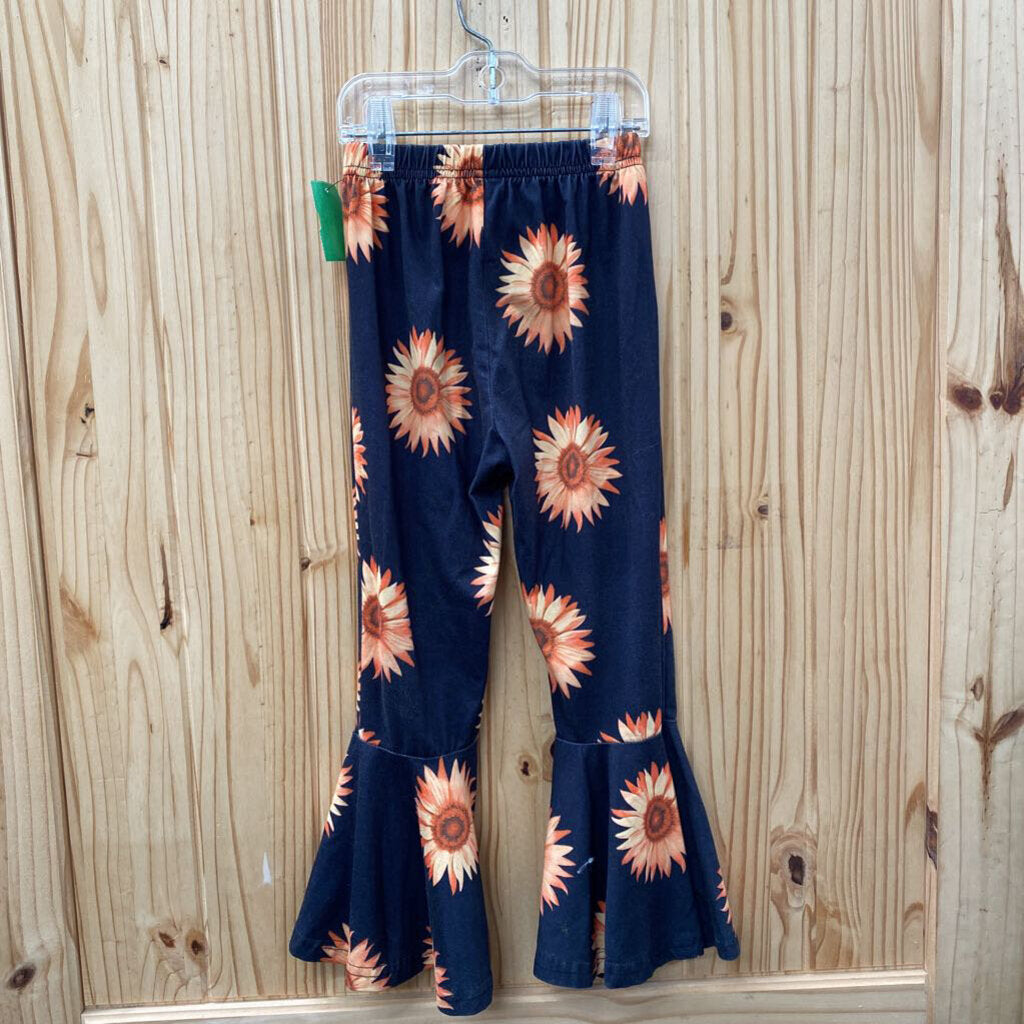 GIRLS BLK BELL BOTTOM PANTS W/SUNFLOWERS 110 4/5