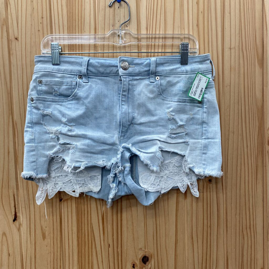 WOMENS AMERICAN EAGLE LT DENIM DIST. SHORTS 12