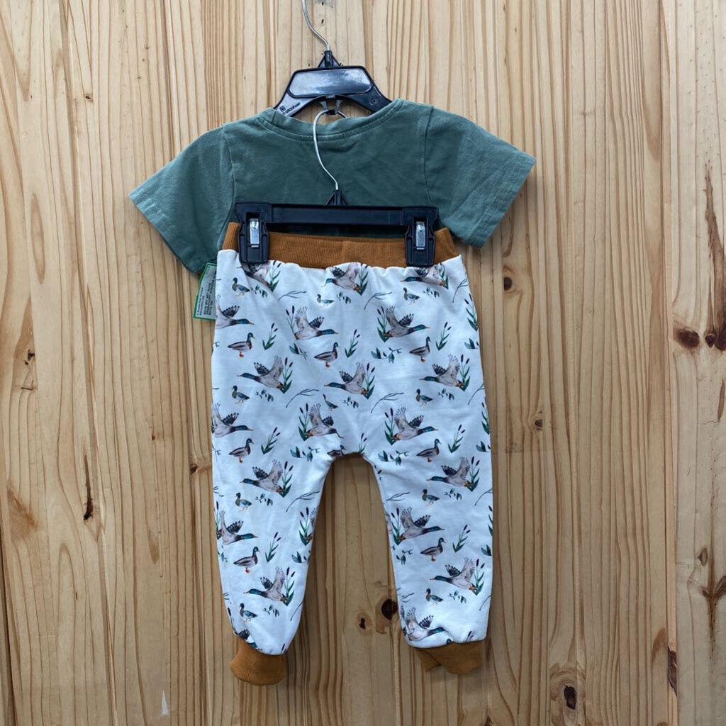 BOYS 2PC SET OLIVE GREEN/IVORY W/DUCKS 12/18M