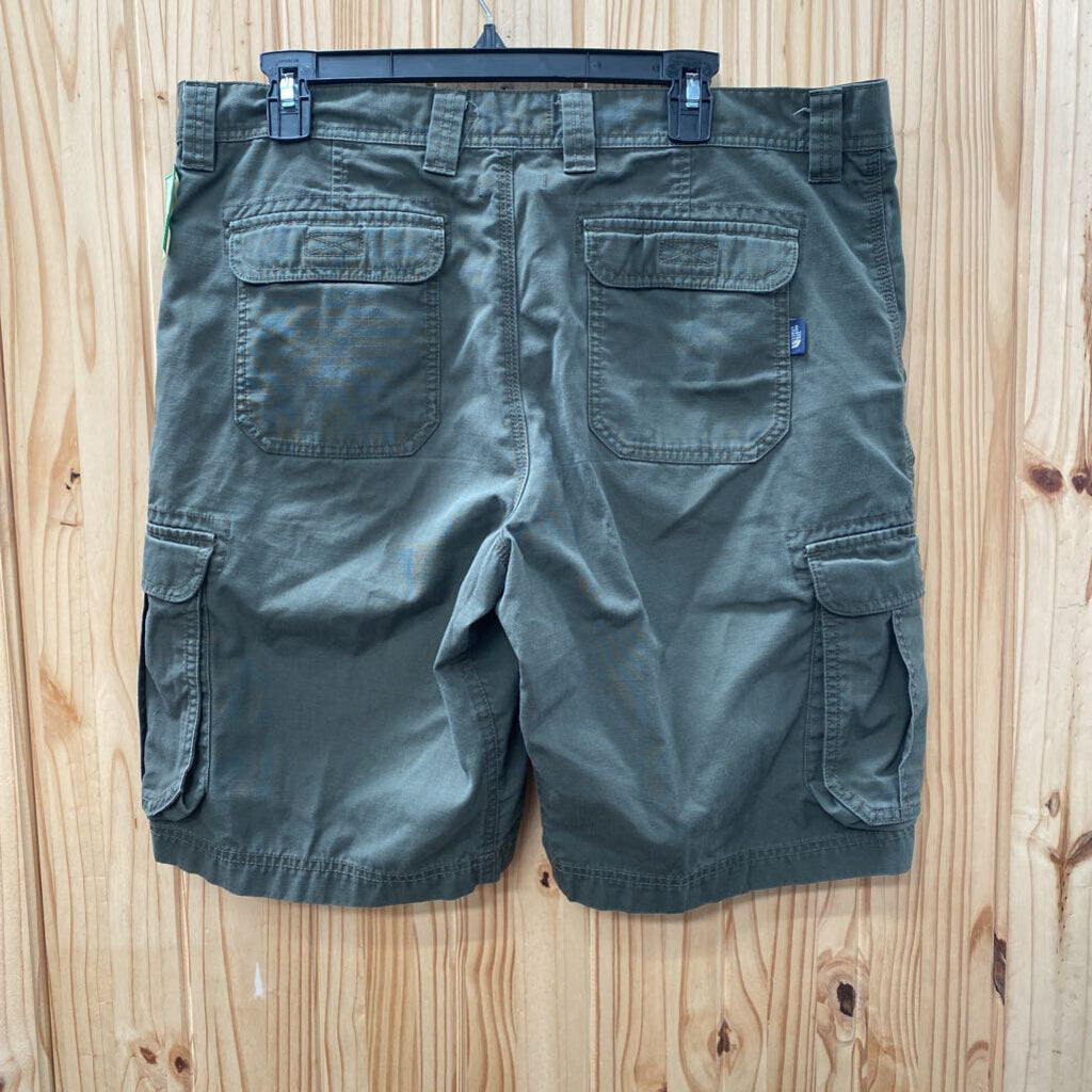 MENS THE NORTH FACE CHARCOAL CARGO SHORTS 36
