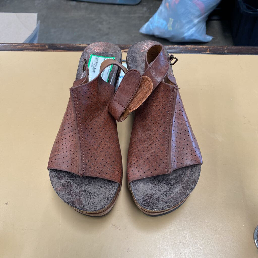 WOMENS PIERRE DUMAS BROWN WEDGE SANDALS 7