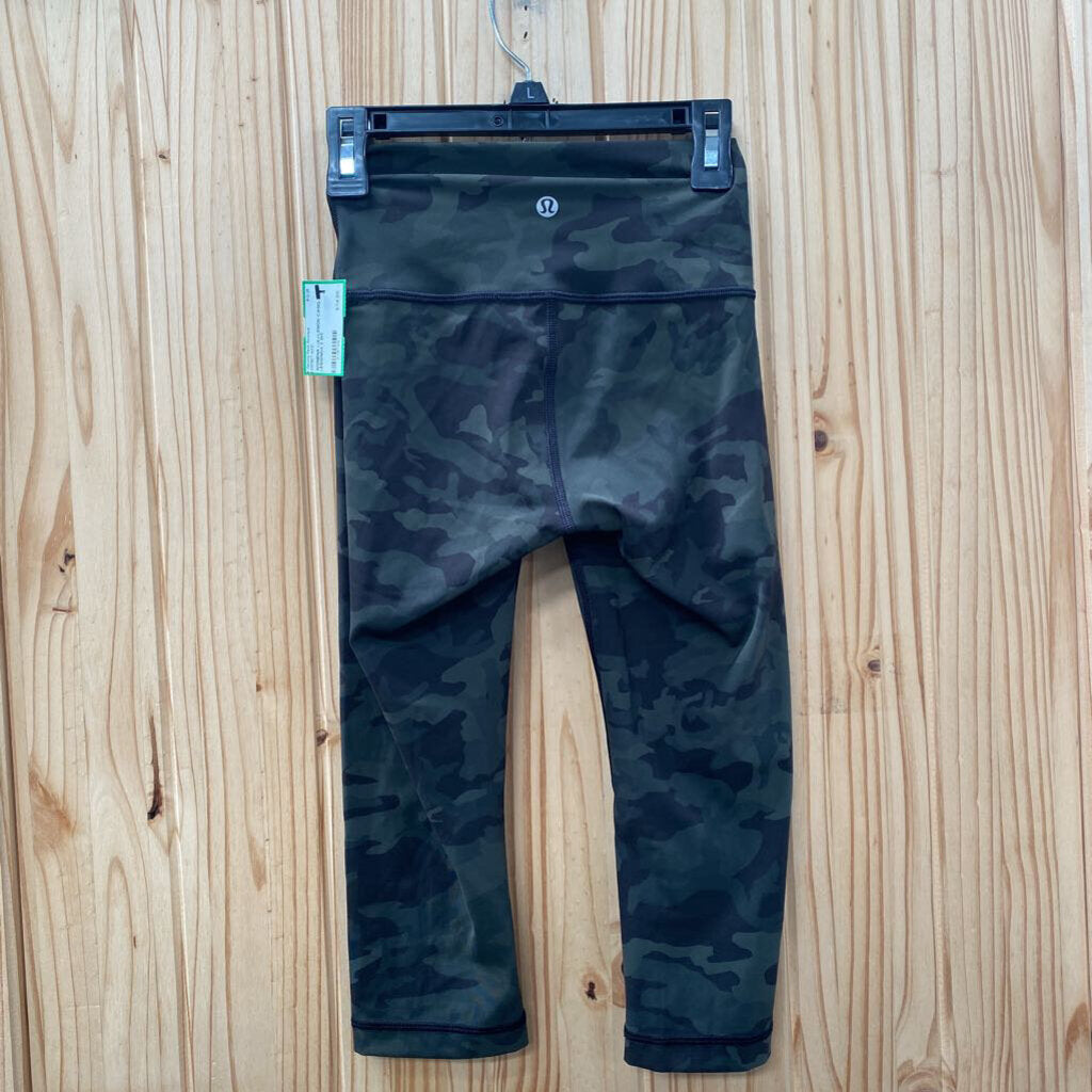 WOMENS LULULEMON CAMO LEGGINGS 0