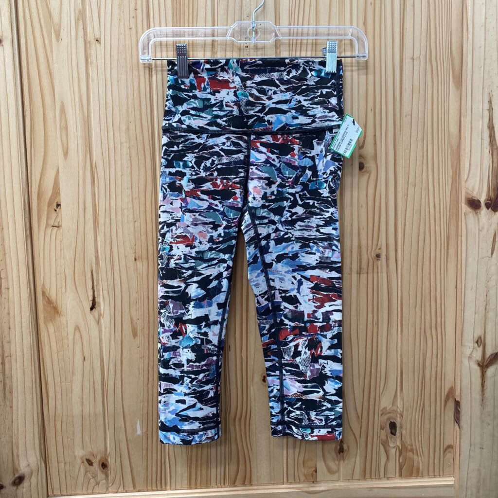 WOMENS LULULEMON MULTI COLOR CAPRIS 2