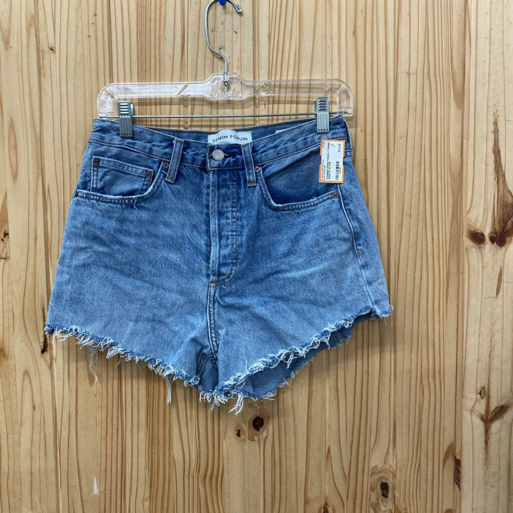 WOMENS DENIM FORUM LT DENIM SHORTS 26