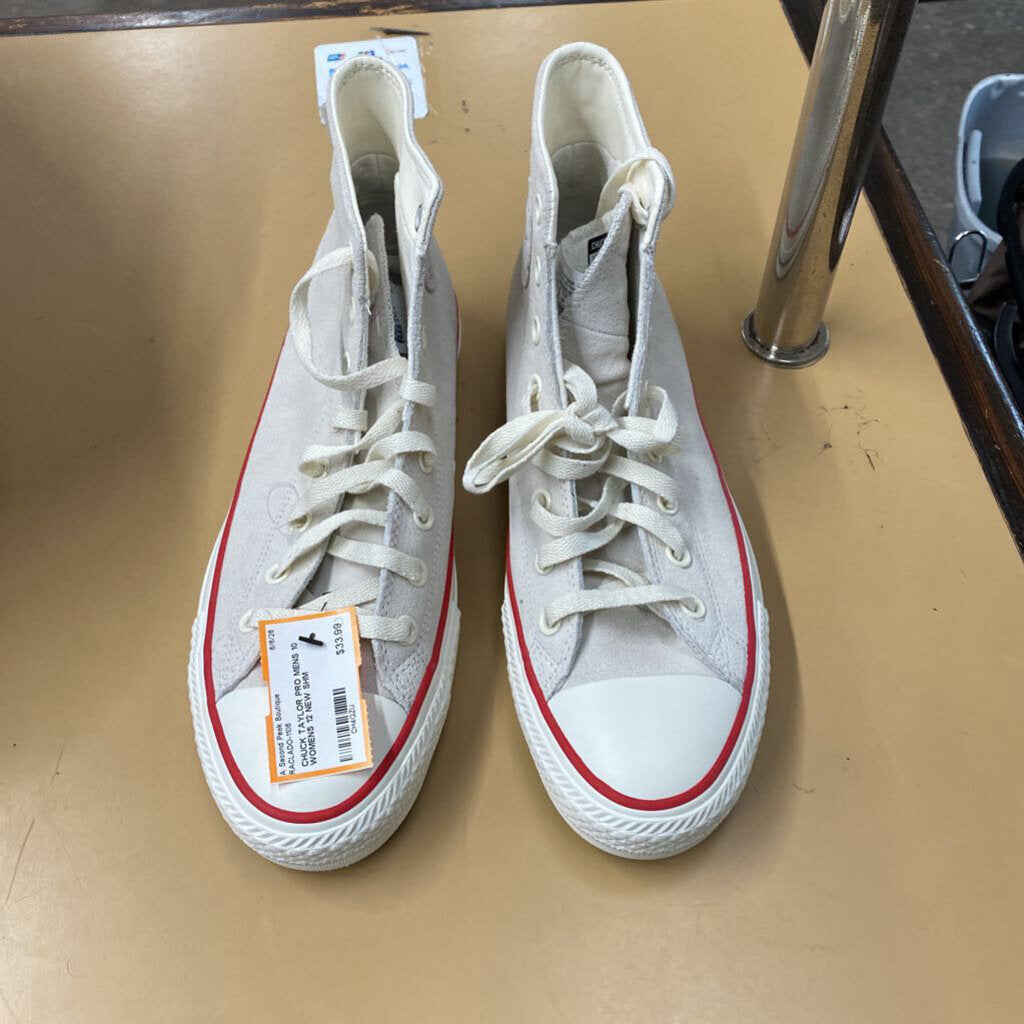 CHUCK TAYLOR PRO MENS 10 WOMENS 12 NEW