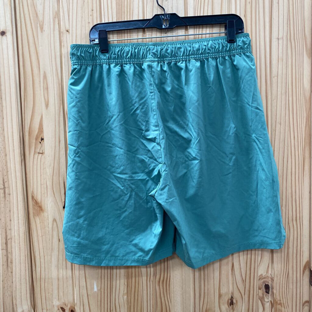 MENS BALANCE COLLECTION GREEN SHORTS L