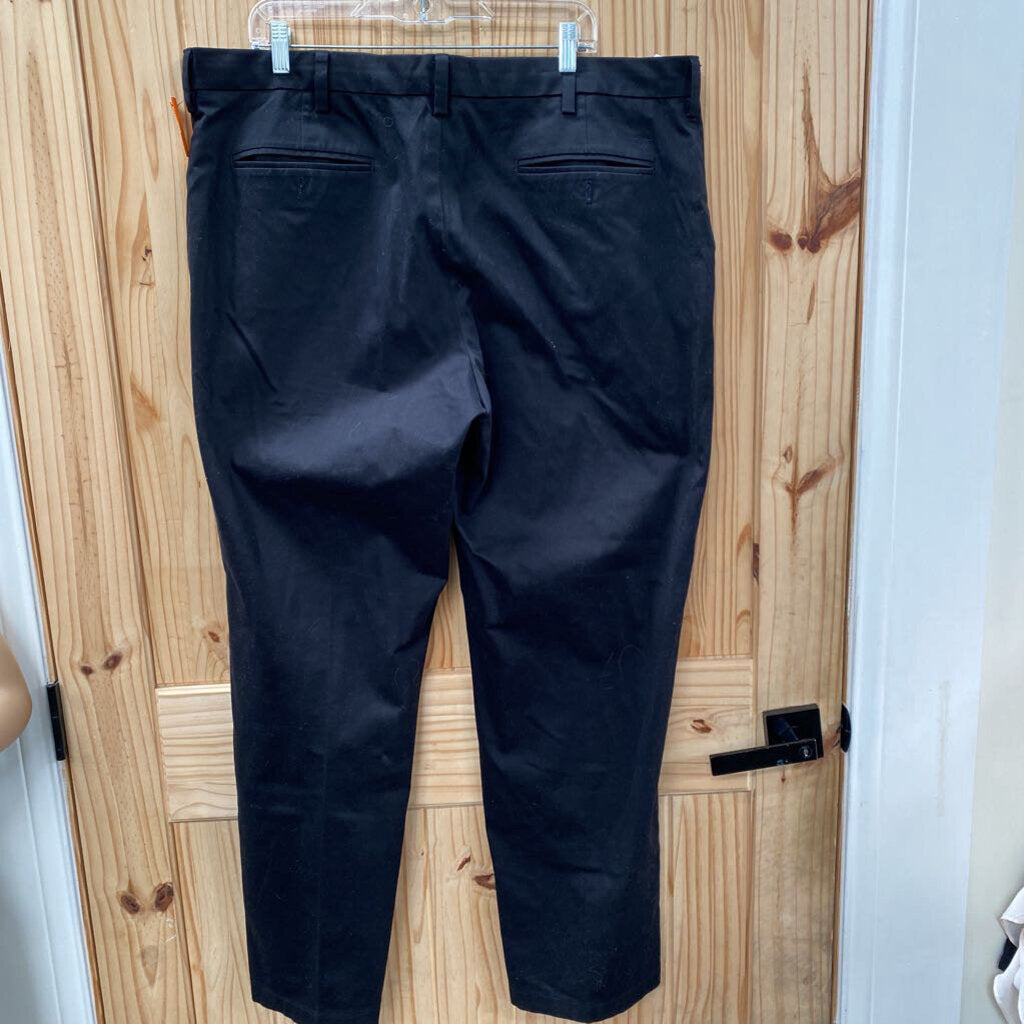 MENS DOCERS BLK CASUAL PANTS 40X32