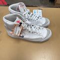 NIKE HIGH TOP SHOES WHITE 5 1/2 YOUTH