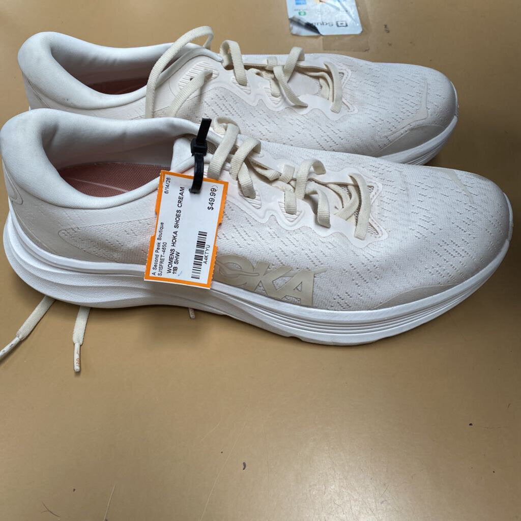 WOMENS HOKA SHOES CREAM 11B