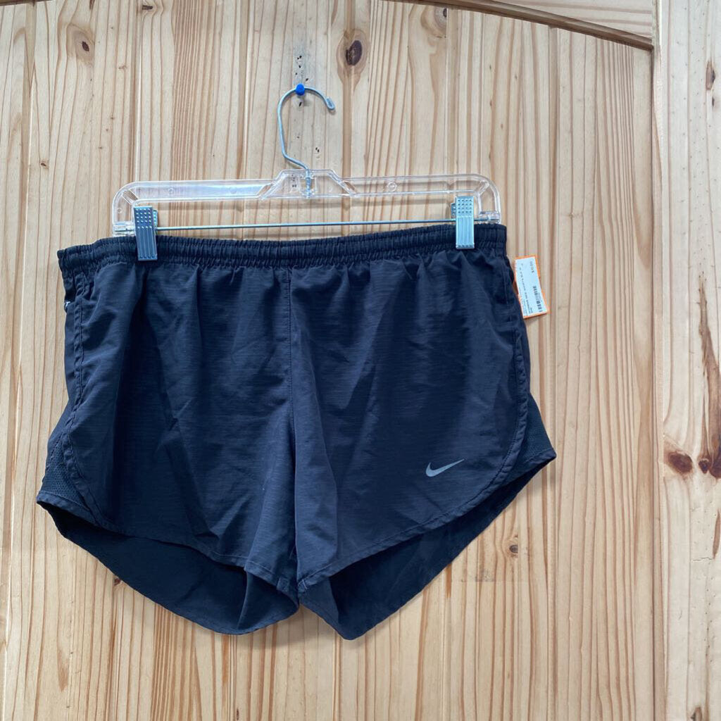 WOMENS NIKE SHORTS BLK M