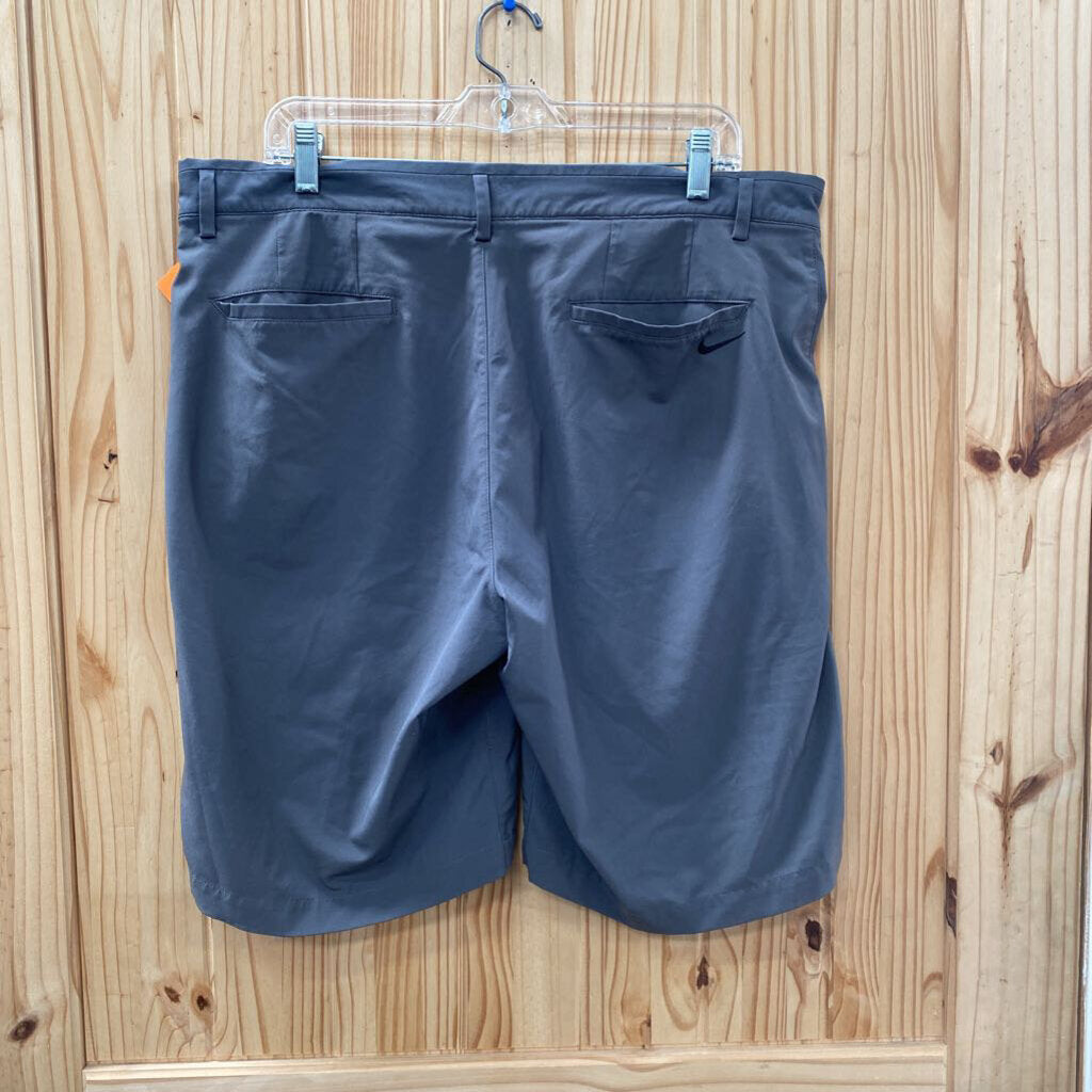 MENS NIKE GOLF CHARCOAL SHORTS 36