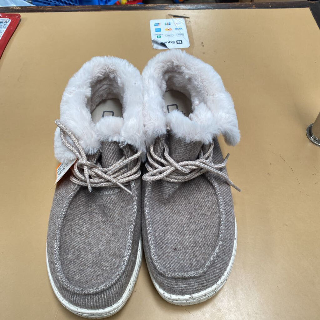 WOMENS HEY DUDES BOOT SHOES W/FUR TAUPE 11