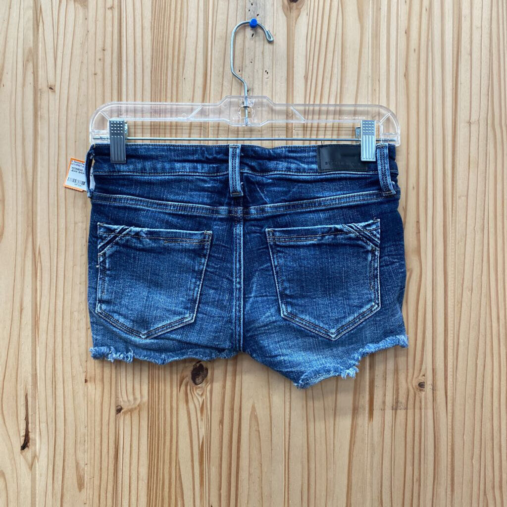 WOMENS BUCKLE BLK DENIM JEAN SHORTS 24