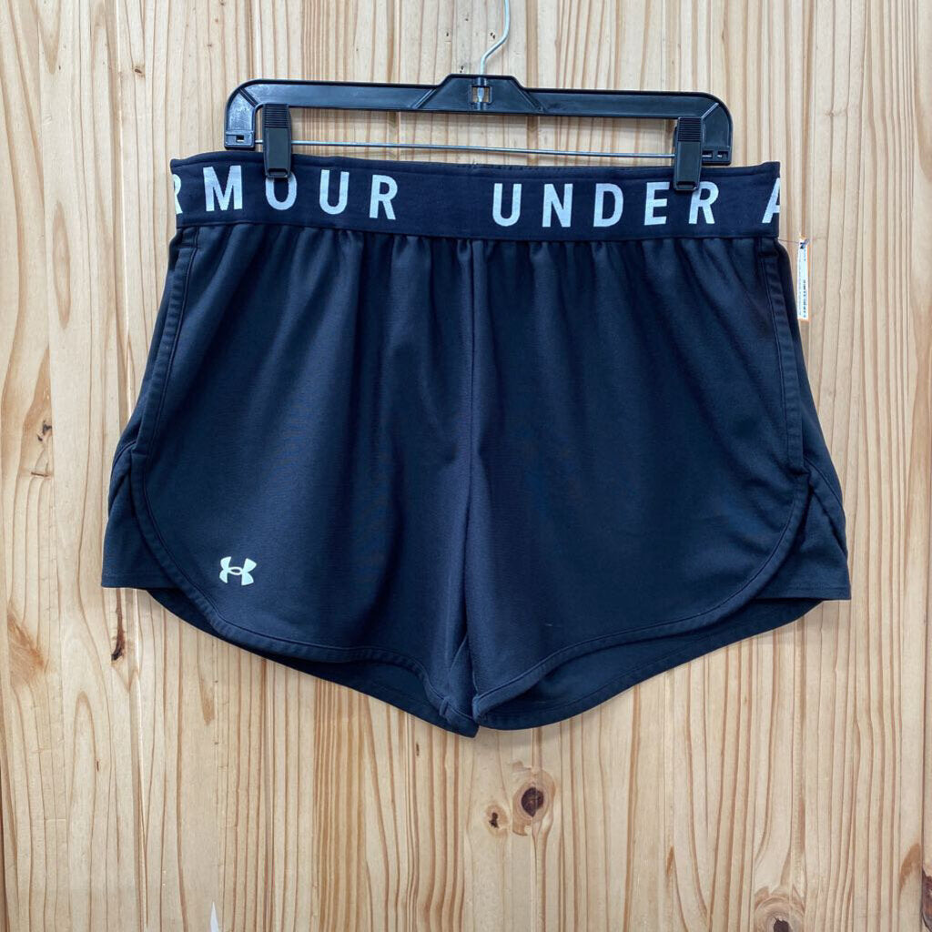 WOMENS UNDER ARMOUR BLK/WHITE SHORTS XL