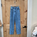 WOMENS HOLLISTER LT DENIM JEANS W/SMILEY FACES 000R