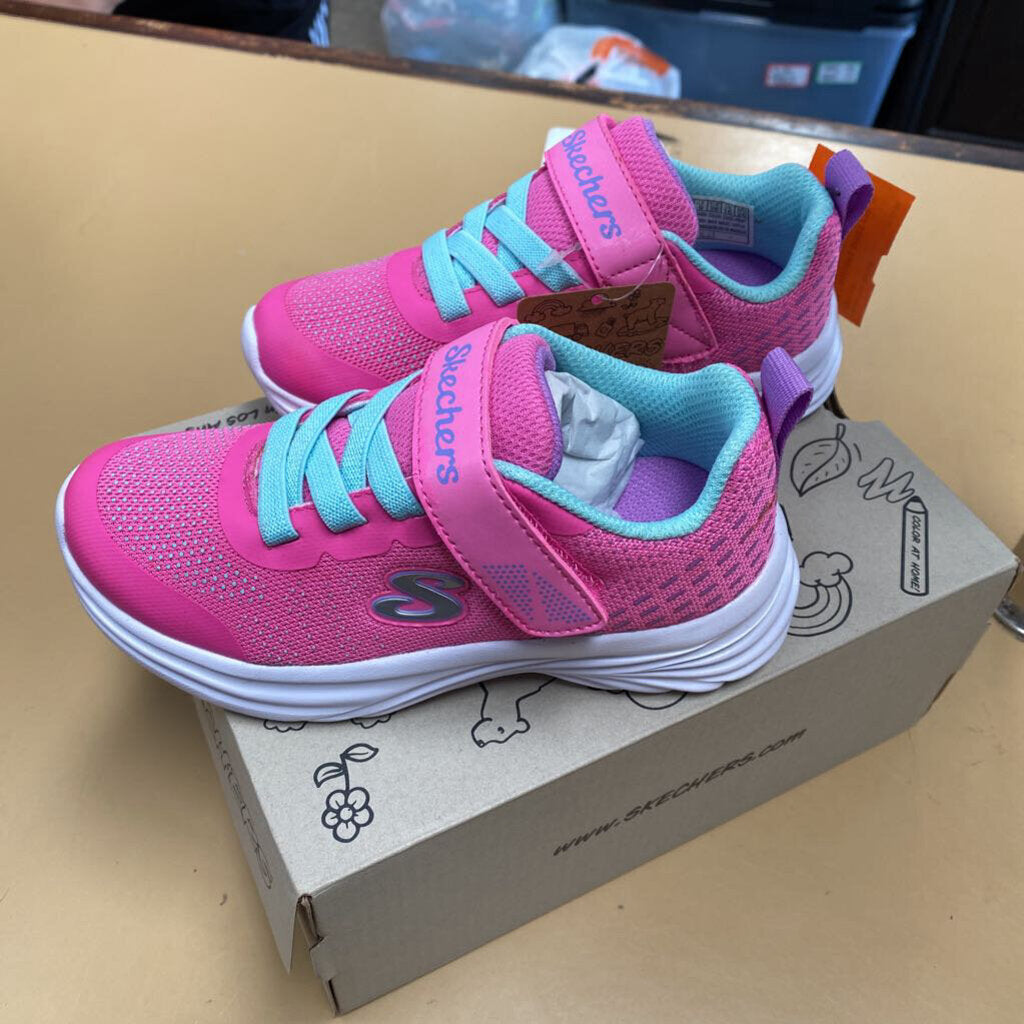 GIRLS SKECHERS SHOES PINK 10 NWT