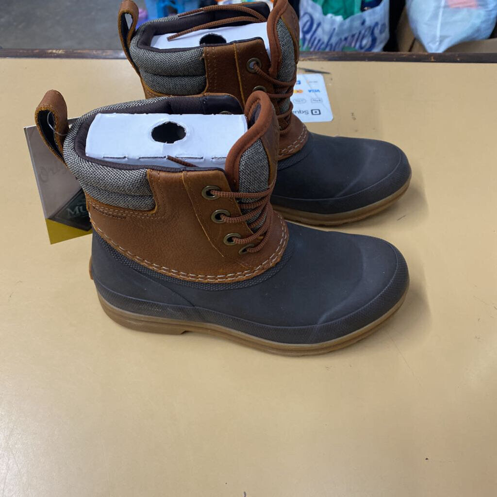 WOMENS MUCK DUCK LACE BOOTS 5 NEW