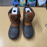 WOMENS MUCK DUCK LACE BOOTS 5 NEW