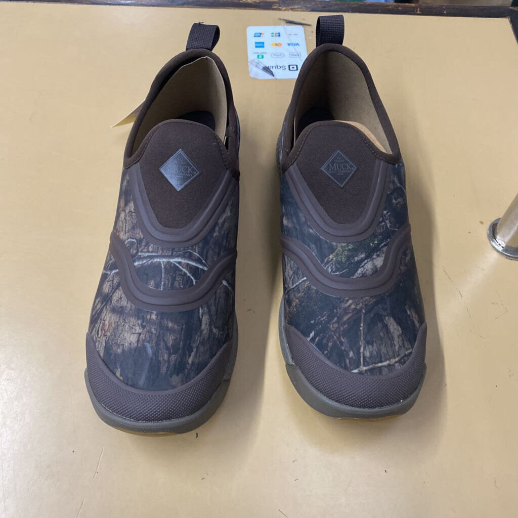 MENS MUCK OUTSCAPE LOW 11 1/2 NEW