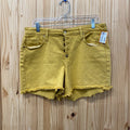 WOMENS UNIVERSAL THREAD MUSTARD SHORTS 12