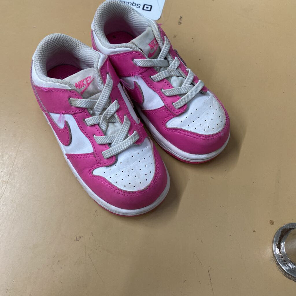 GIRLS NIKE SHOES PINK/WHITE 8C