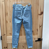 WOMENS AMERICAN EAGLE LT DENIM DIST. JEANS 10 REGULAR