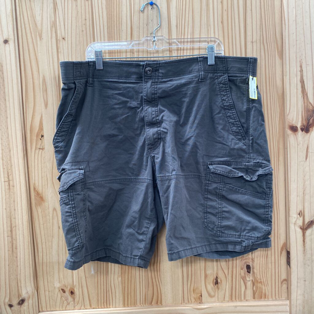 MENS LEE CHARCOAL SHORTS 42