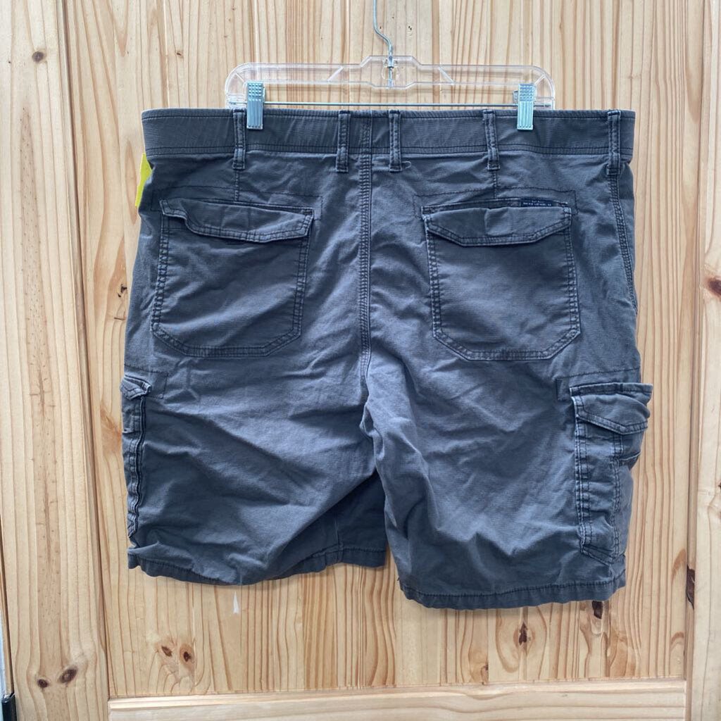 MENS LEE CHARCOAL SHORTS 42