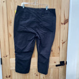 WOMENS LEE BLK CAPRIS 18 NWT