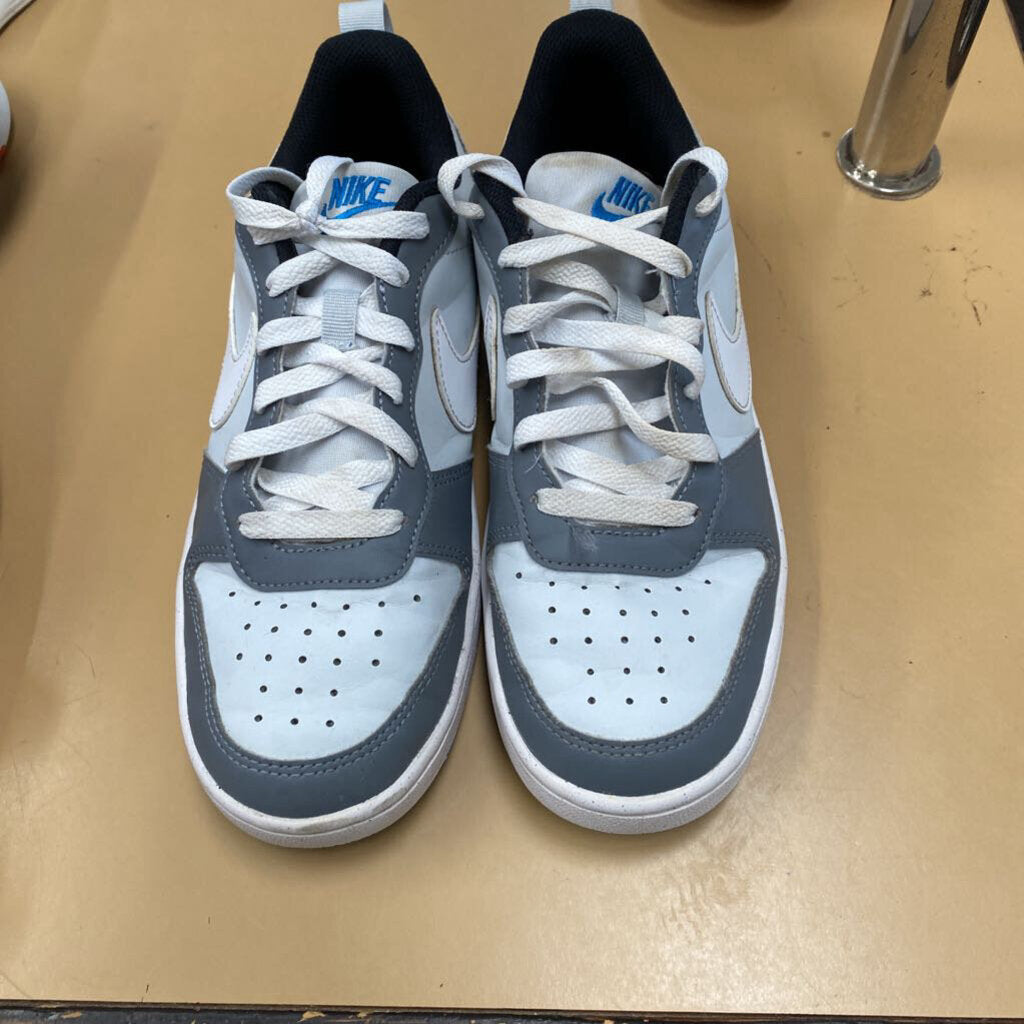 BOYS NIKE GREY/WHITE/BLUE 6Y