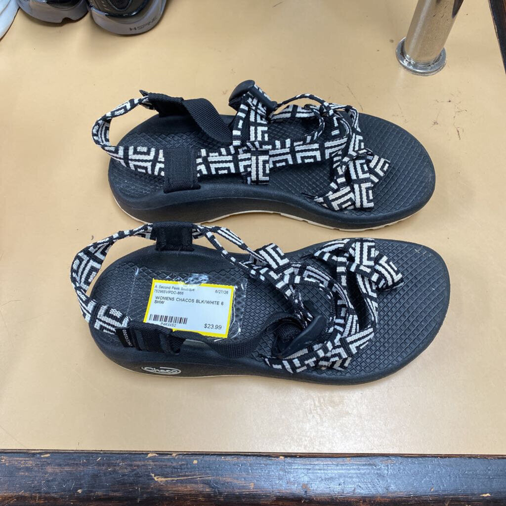WOMENS CHACOS BLK/WHITE 6