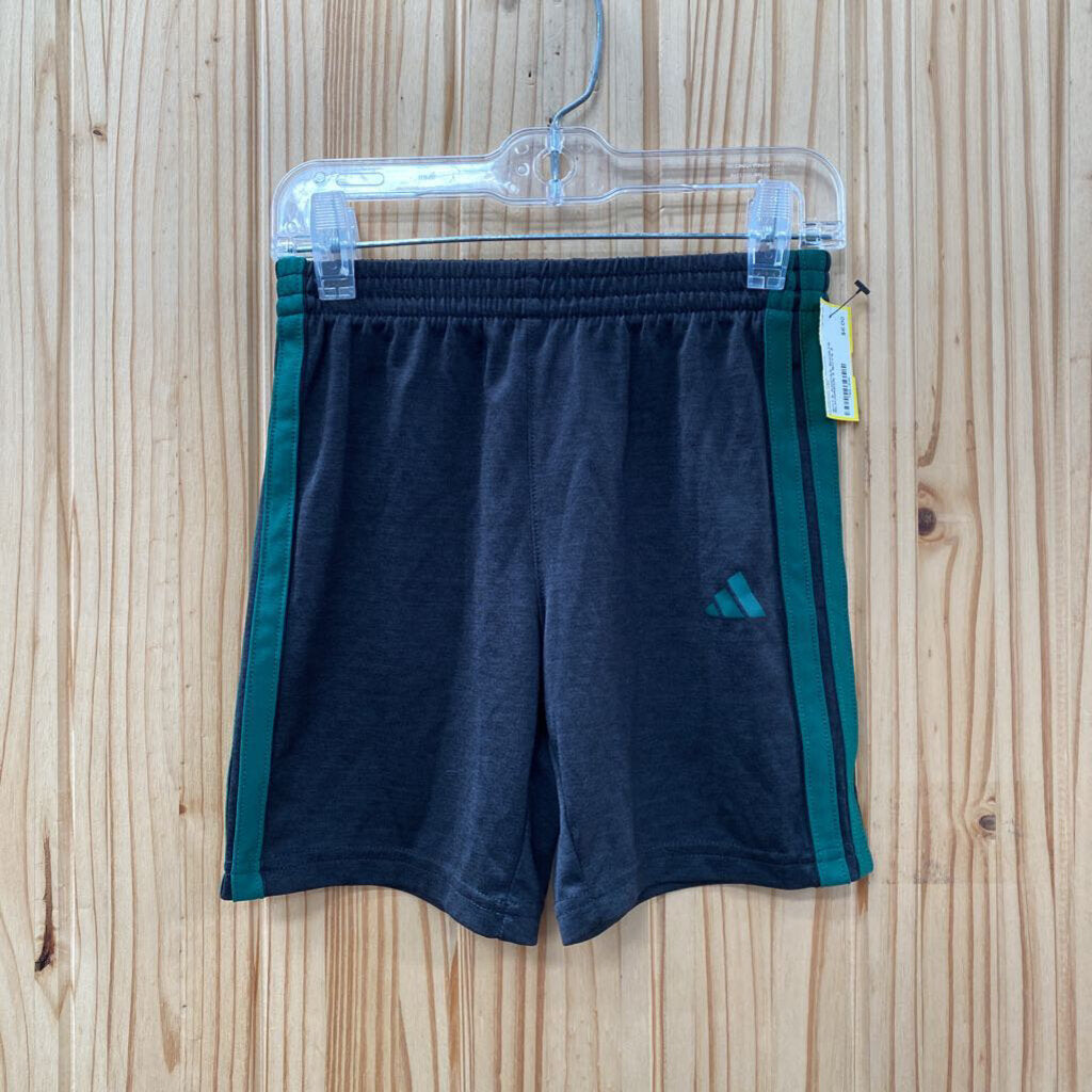 BOYS ADIDAS SHORTS BLK/GREEN 5
