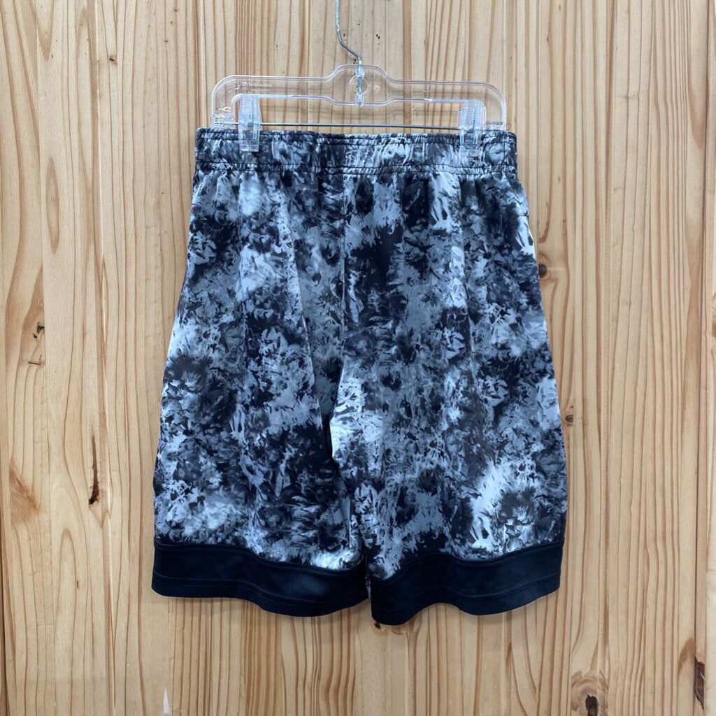 BOYS UNDER ARMOUR SHORTS BLK/WHITE/GREY YLG 12